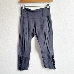 Lululemon Snap Me Up Grey Cropped Leggings Women’s Size 4 Small